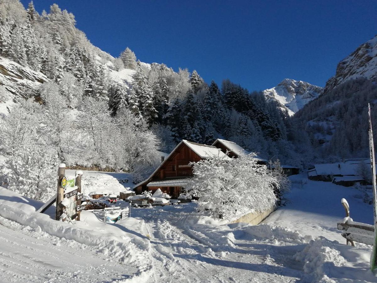 Hostel Les 3 Cols